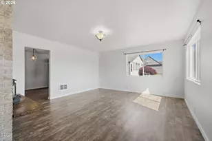 606 Evergreen Dr, Tillamook, OR 97141 - Photo 5