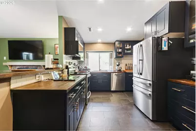 1813 NE 154th St, Vancouver, WA 98686 - Photo 5
