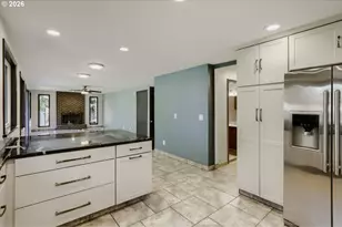 1635 NE Stable Dr, Hillsboro, OR 97124 - Photo 13