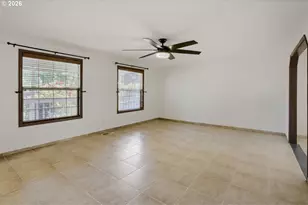 1635 NE Stable Dr, Hillsboro, OR 97124 - Photo 7