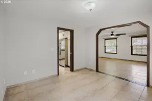1635 NE Stable Dr, Hillsboro, OR 97124 - Photo 9