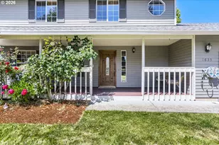 1635 NE Stable Dr, Hillsboro, OR 97124 - Photo 3