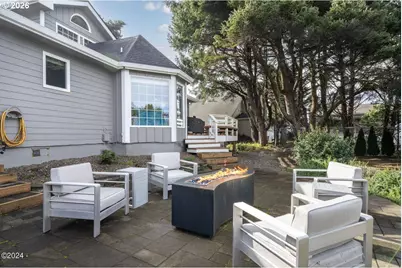 465 SW Edgewater, Depoe Bay, OR 97341 - Photo 29