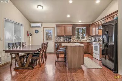 8725 SE 91st Ave, Happy Valley, OR 97086 - Photo 37