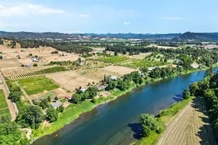 268 Capital Ln, Roseburg, OR 97471 - Photo 37