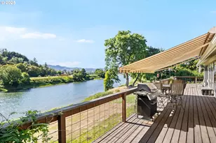 268 Capital Ln, Roseburg, OR 97471 - Photo 21