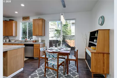 17893 SW Wakem St, Beaverton, OR 97003 - Photo 5