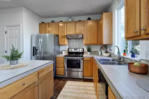 17893 SW Wakem St, Beaverton, OR 97003 - Photo 7