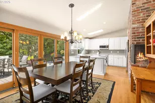 1662 Fircrest Dr, Lake Oswego, OR 97034 - Photo 7