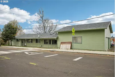 13445 Gaffney Ln, Oregon City, OR 97045 - Photo 3