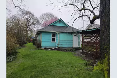 561 15th Ave, Longview, WA 98632 - Photo 17