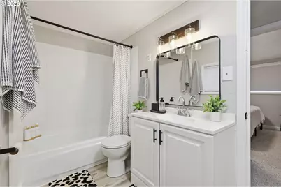 1310 Washington Aly, Eugene, OR 97401 - Photo 15