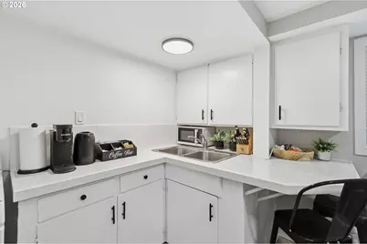 1310 Washington Aly, Eugene, OR 97401 - Photo 11