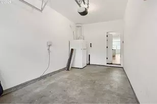 7456 N Stockton Ave, Portland, OR 97203 - Photo 41