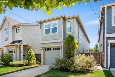 7456 N Stockton Ave, Portland, OR 97203 - Photo 3