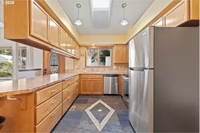 1420 SW Fairway Dr, Waldport, OR 97394 - Photo 9