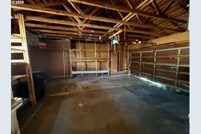 6571 Oakridge Dr, Gladstone, OR 97027 - Photo 31