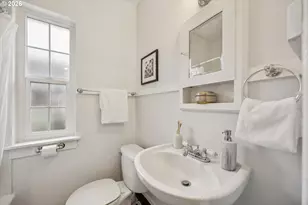 2633 NW Raleigh St, Portland, OR 97210 - Photo 7