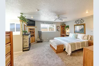 3071 Greenbrook Ct NE, Salem, OR 97305 - Photo 15