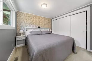 1960 Lincoln St, North Bend, OR 97459 - Photo 21