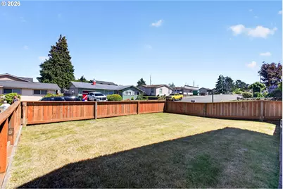 1960 Lincoln St, North Bend, OR 97459 - Photo 33