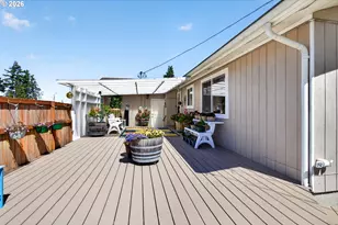 1960 Lincoln St, North Bend, OR 97459 - Photo 29