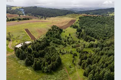 1066 Red Hill Rd, Oakland, OR 97462 - Photo 21