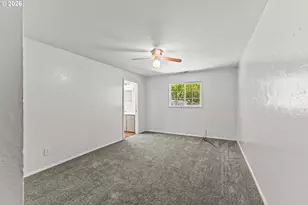 1910 Ash St, North Bend, OR 97459 - Photo 13