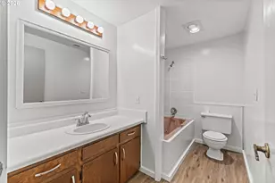 1910 Ash St, North Bend, OR 97459 - Photo 19