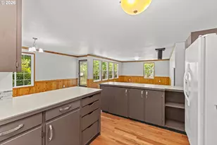 1910 Ash St, North Bend, OR 97459 - Photo 29