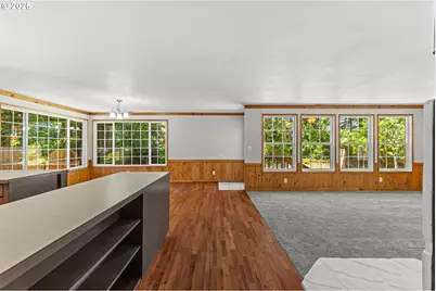 1910 Ash St, North Bend, OR 97459 - Photo 21