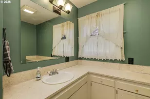 809 NE Jackson School Rd, Hillsboro, OR 97124 - Photo 15