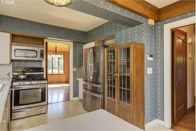 809 NE Jackson School Rd, Hillsboro, OR 97124 - Photo 11