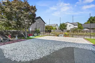 18106 NE 22nd St, Vancouver, WA 98684 - Photo 31