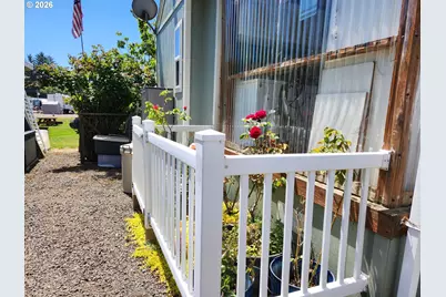 105 Beach Blvd #70, Winchester Bay, OR 97467 - Photo 5