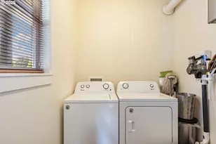 1105 29th St, Hood River, OR 97031 - Photo 33