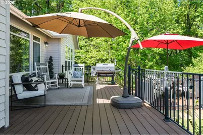 2097 SW Nancy Dr, Gresham, OR 97080 - Photo 11