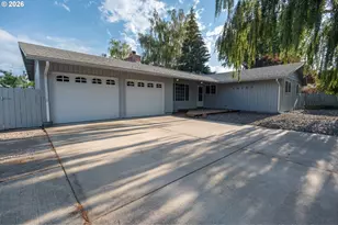 10107 Emily Dr, Island City, OR 97850 - Photo 3