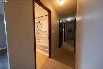 10107 Emily Dr, Island City, OR 97850 - Photo 21