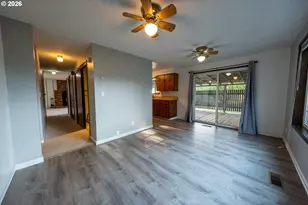 10107 Emily Dr, Island City, OR 97850 - Photo 17