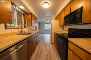 10107 Emily Dr, Island City, OR 97850 - Photo 15