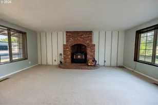 10107 Emily Dr, Island City, OR 97850 - Photo 9