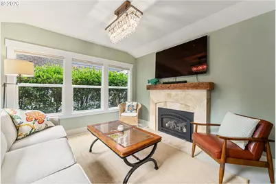 676 9th St, Lake Oswego, OR 97034 - Photo 5