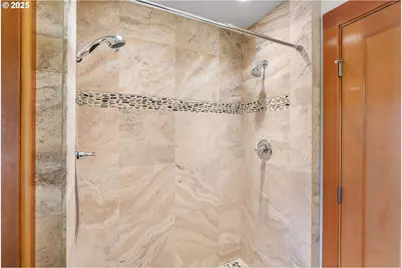 909 Nina Ln, Hood River, OR 97031 - Photo 17