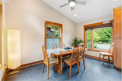 909 Nina Ln, Hood River, OR 97031 - Photo 13