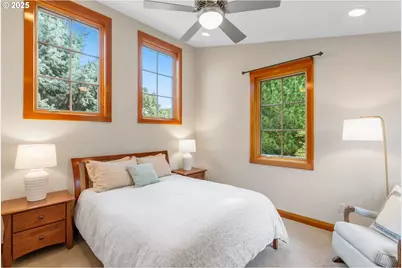 909 Nina Ln, Hood River, OR 97031 - Photo 15