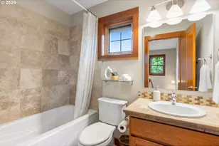 909 Nina Ln, Hood River, OR 97031 - Photo 21