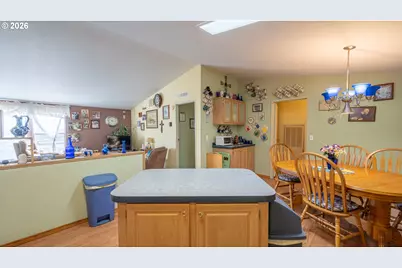 1361 Private Dr, Coquille, OR 97423 - Photo 17