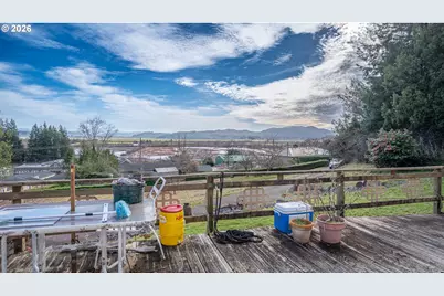 1361 Private Dr, Coquille, OR 97423 - Photo 31