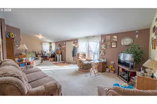 1361 Private Dr, Coquille, OR 97423 - Photo 11